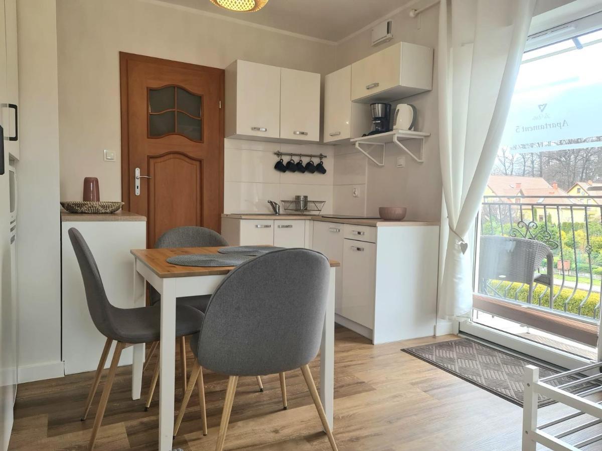 Apartamenty "La Villa" Z Klimatyzacja, Ogrodem, Parkingiem, Blisko Centrum Kudowa Zdroj Exterior photo